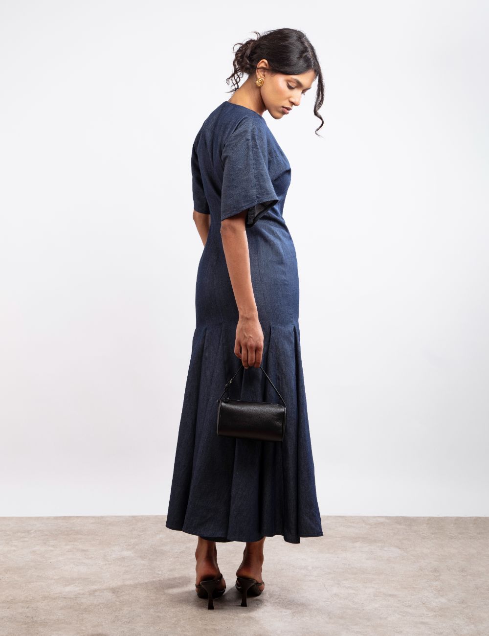 Õla Dress - Image 3